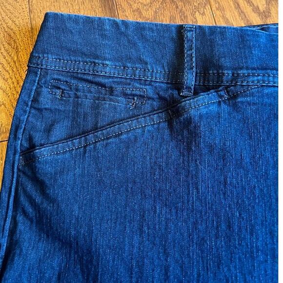 CJ Banks Tummy Control Bermuda Shorts, Dark Wash Denim, size 22W - Picture 2 of 14